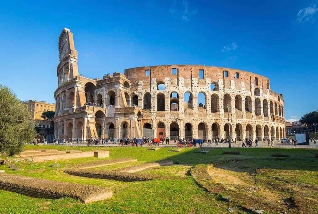 Life Is Colosseo Apartment Rom