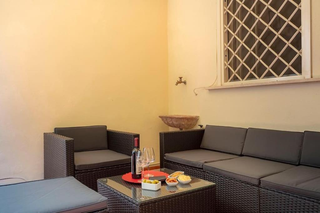 Apartment Life Is Colosseo Rom